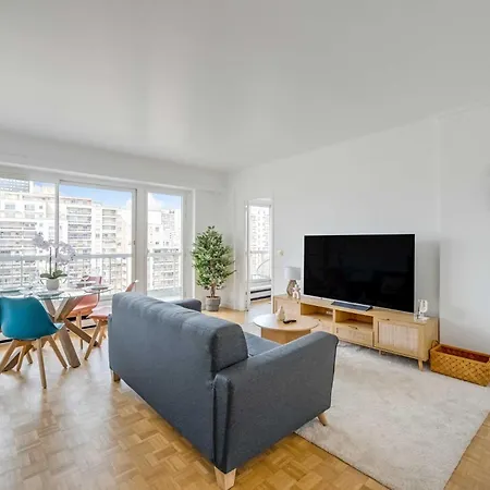Bright Flat - 1bdr 4p- Near Paris And La Defense Apartment